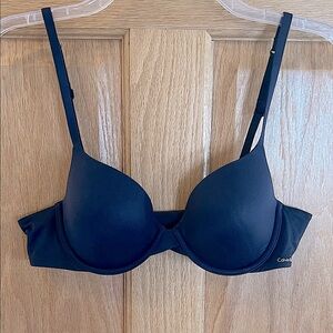 Calvin Klein Women's - Navy Blue Underwire Bra - Convertible Straps - 36A